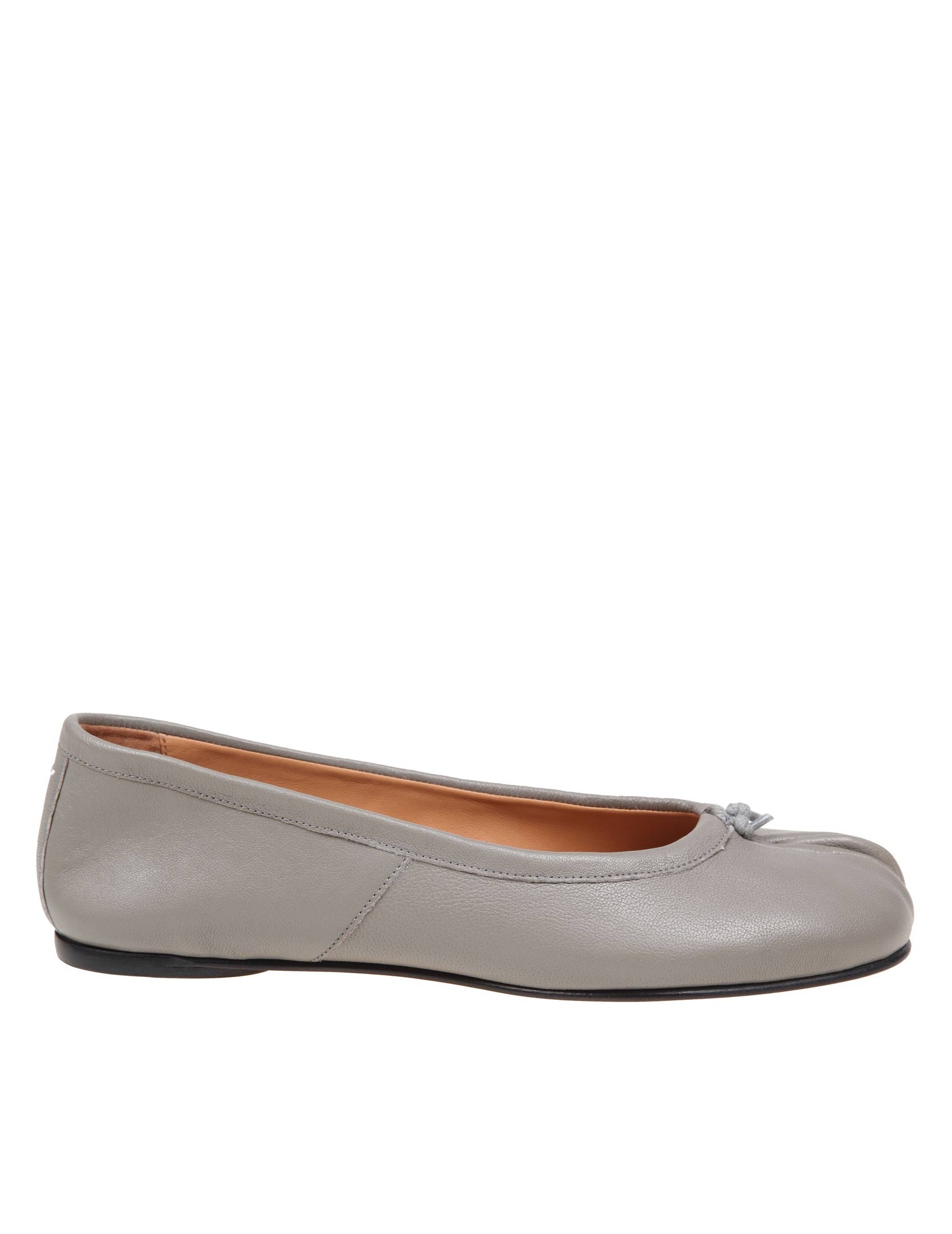 Grey ballerinas store