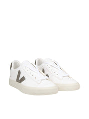 VEJA SNEAKERS IN WHITE AND GREEN LEATHER