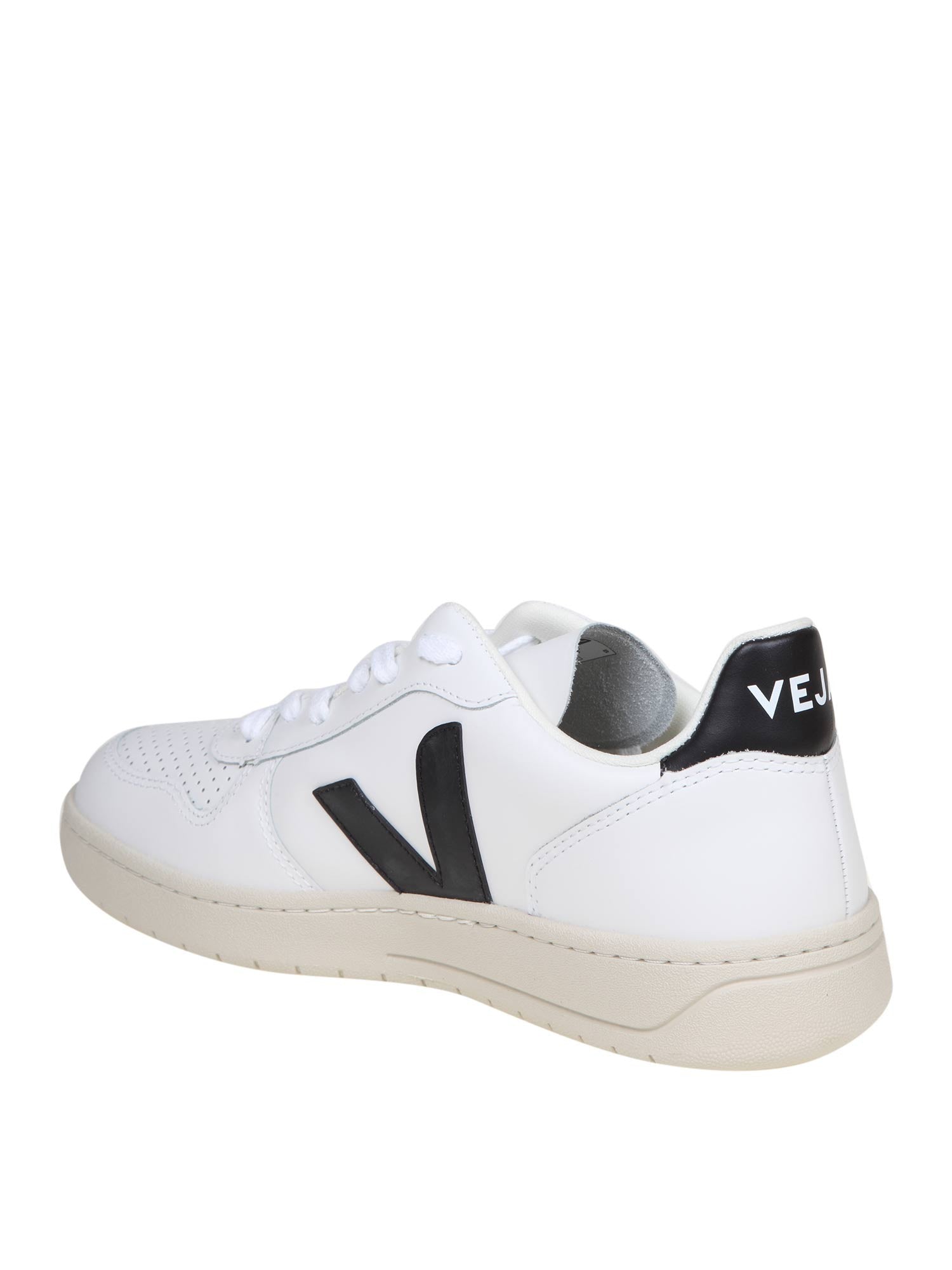 VEJA SNEAKERS V-10 IN PELLE COLORE BIANCO E NERO