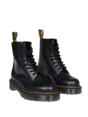 DR.MARTENS SMOOTH ANFIBIO 1460 IN BLACK LEATHER