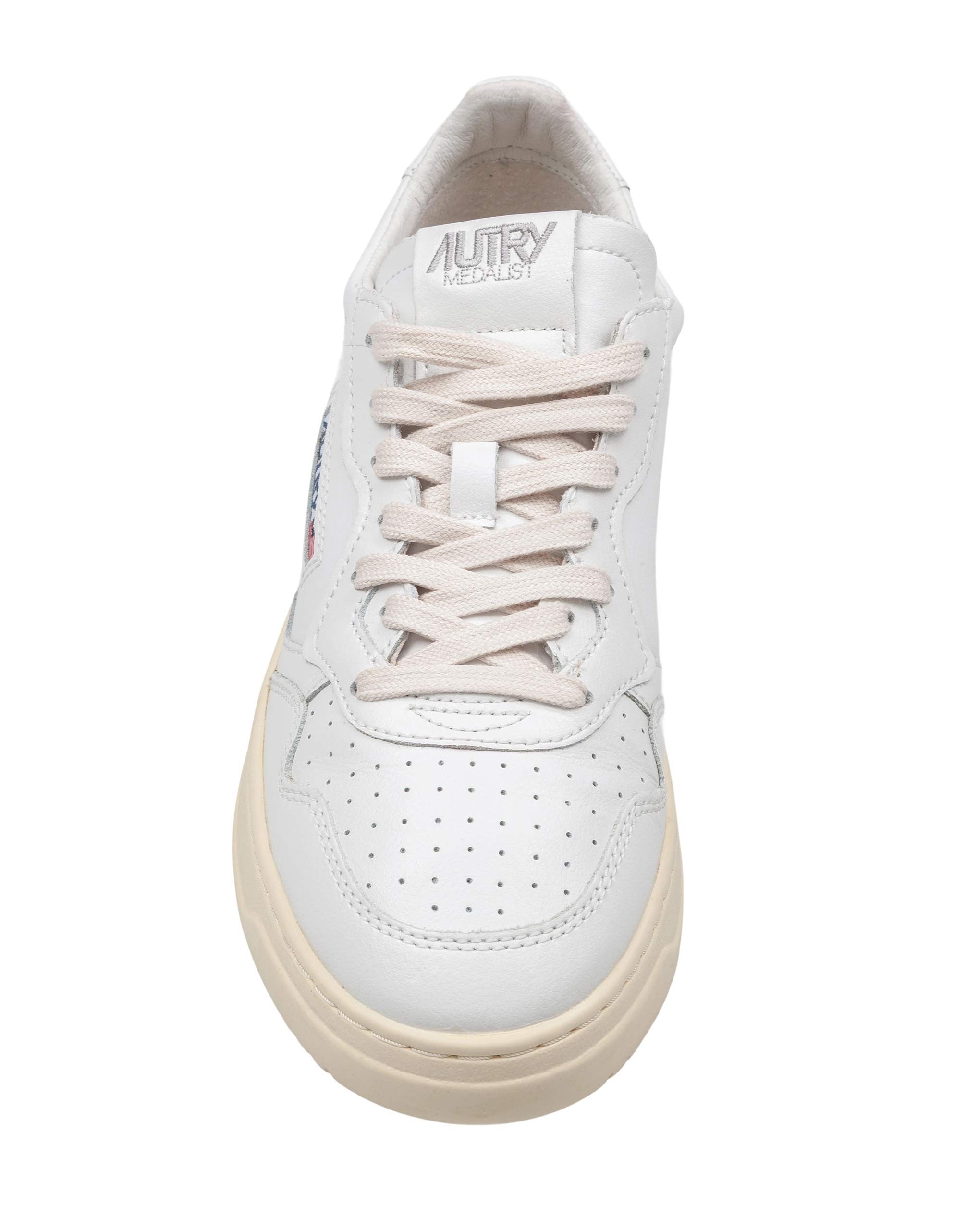 AUTRY MEDALIST SNEAKERS IN WHITE LEATHER