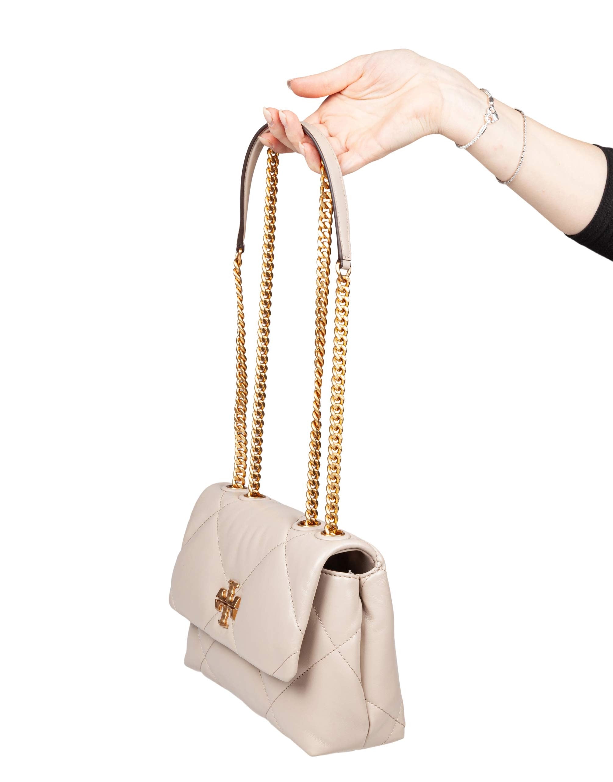 TORY BURCH KIRA SMALL DIAMOND QUILTED BAG IN LIGHT STONE