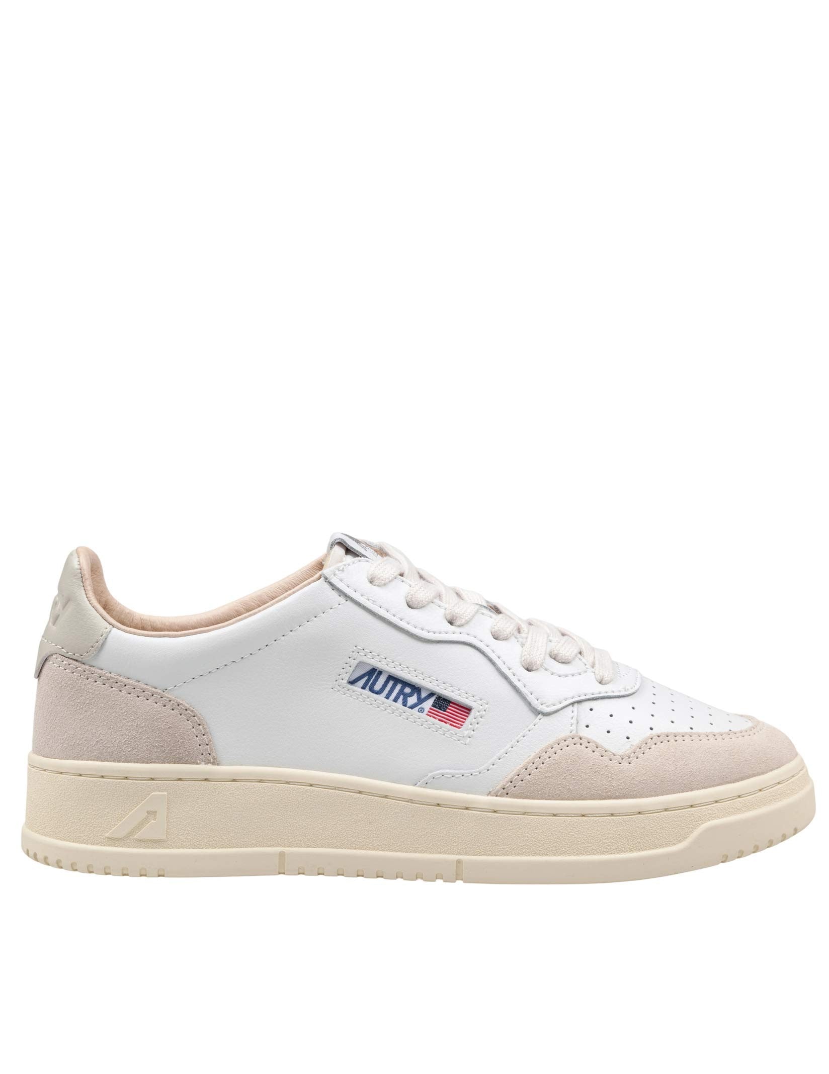 AUTRY MEDALIST LOW LEATHER AND SUEDE SNEAKERS IN WHITE AND BEIGE
