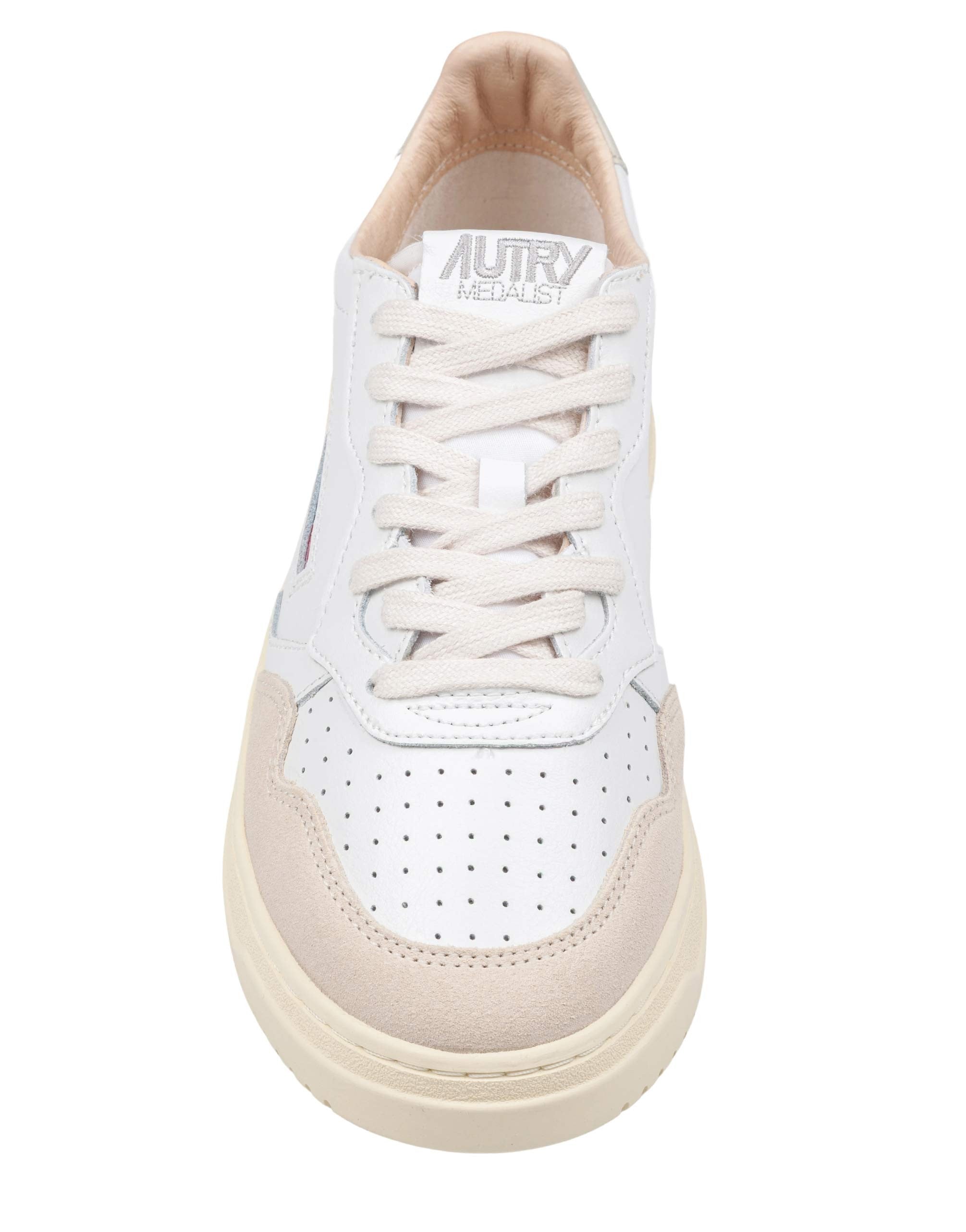AUTRY MEDALIST LOW LEATHER AND SUEDE SNEAKERS IN WHITE AND BEIGE