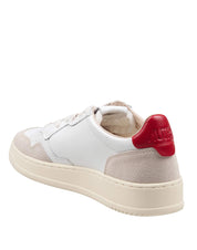 AUTRY MEDALIST LOW LEATHER SNEAKERS IN WHITE AND RED