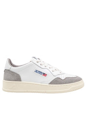 AUTRY MEDALIST LOW LEATHER AND SUEDE SNEAKERS, WHITE AND GRAY