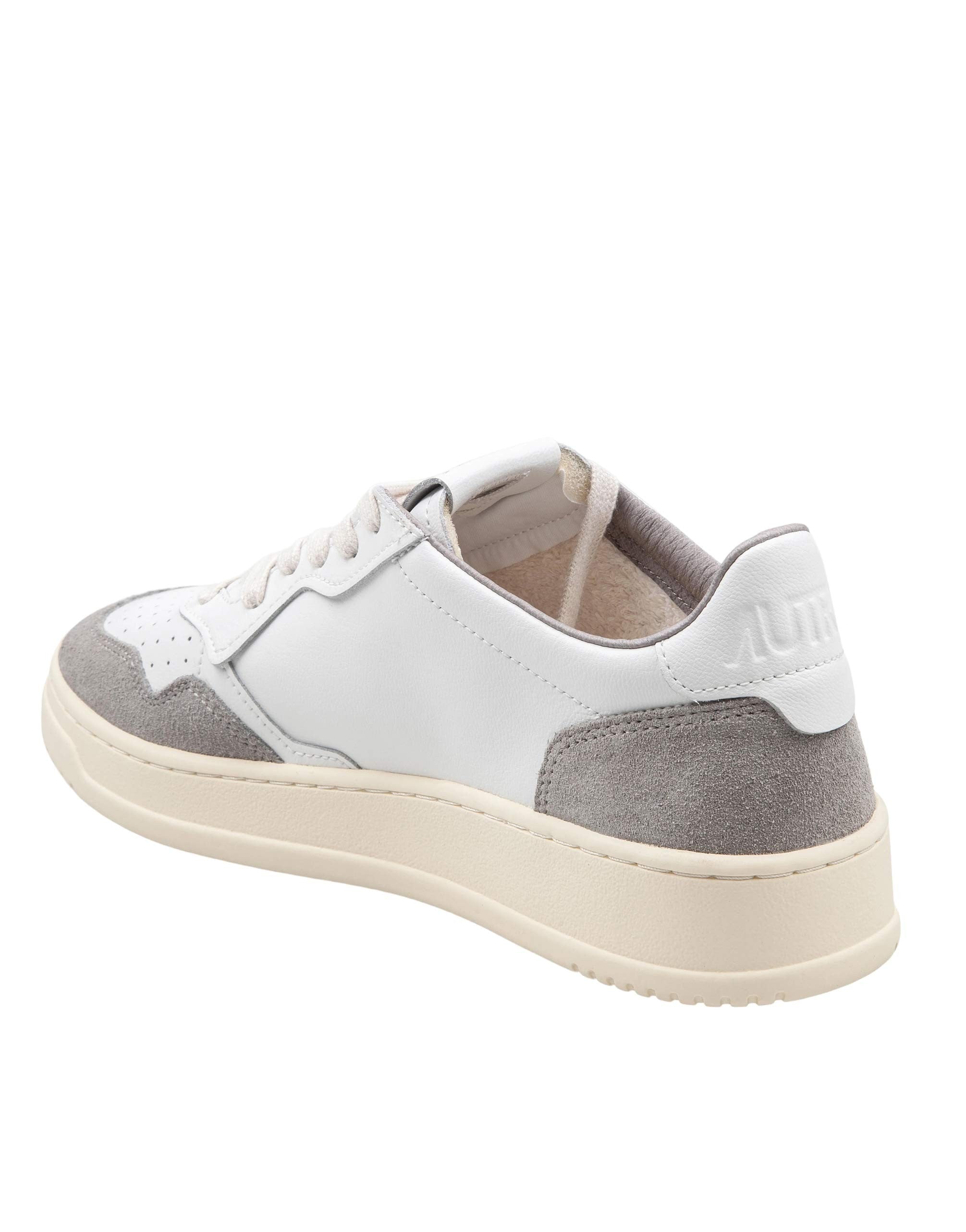 AUTRY MEDALIST LOW LEATHER AND SUEDE SNEAKERS, WHITE AND GRAY