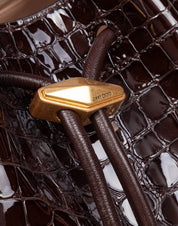JIMMY CHOO BORSA A SPALLA CINCH M BCKT IN PELLE MARRONE EFFETTO COCCODRILLO