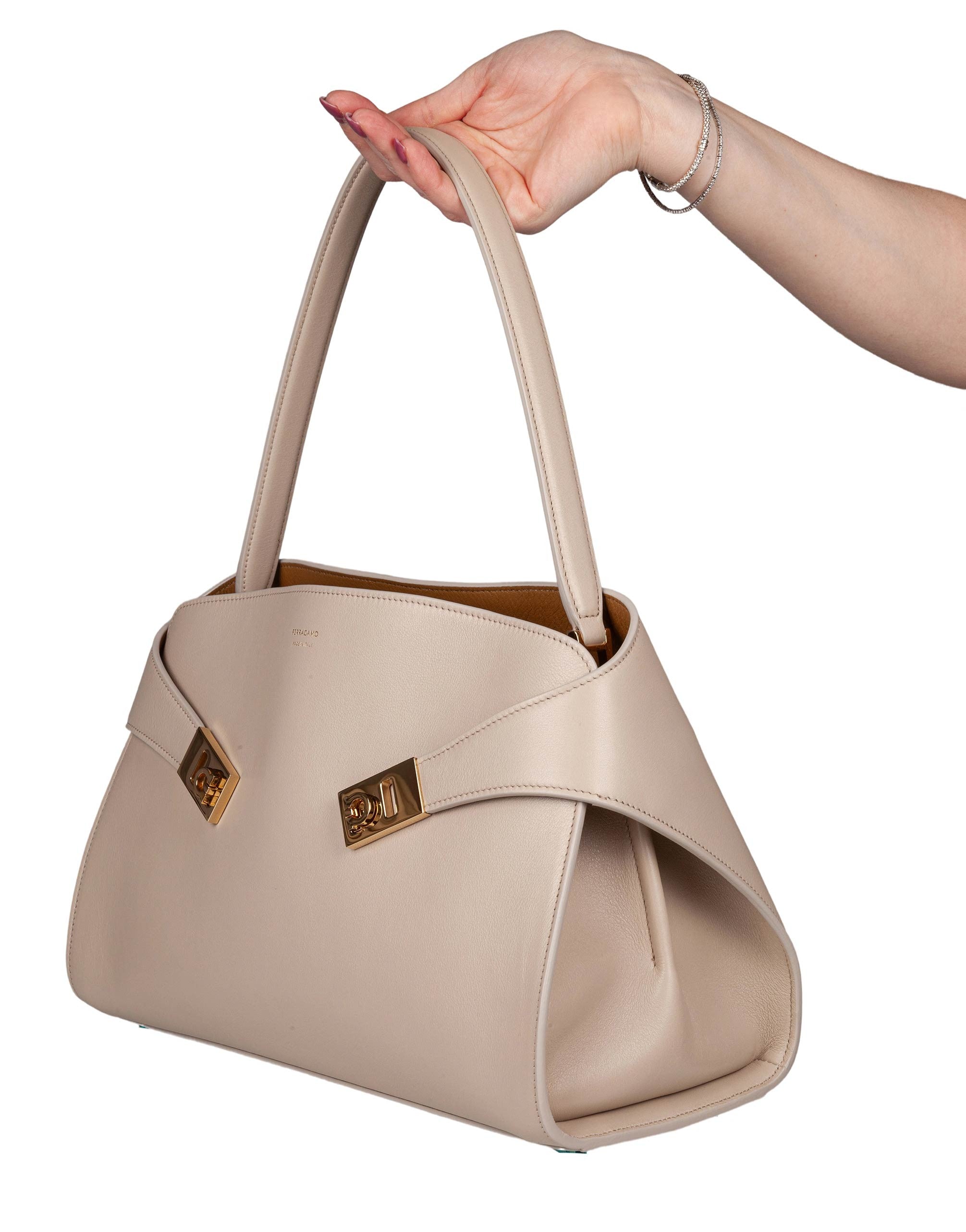 FERRAGAMO HUG SH LEATHER SHOULDER BAG, STONE COLOR