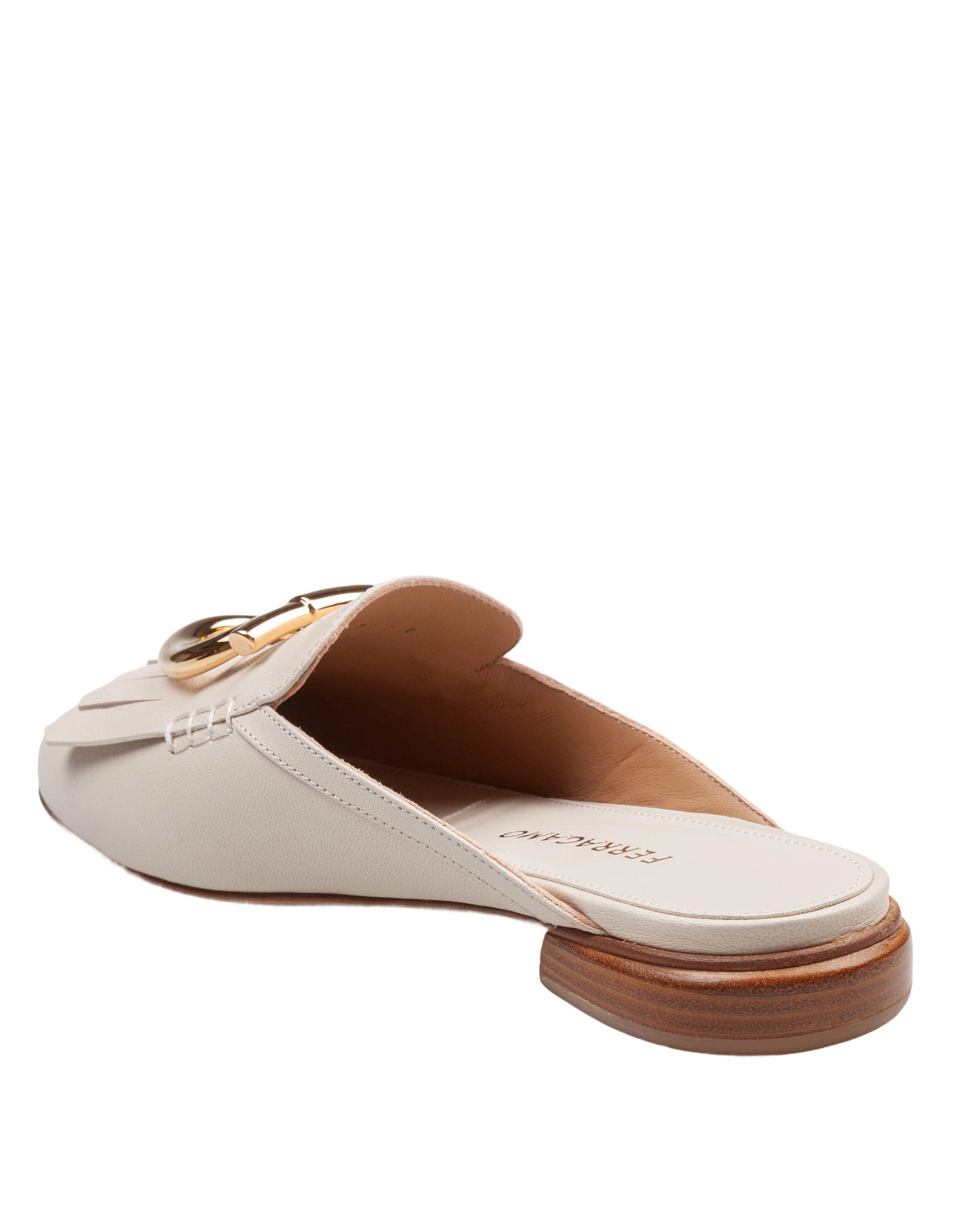 FERRAGAMO MULES IN PELLE CON MAXI FIBBIA GANCINI