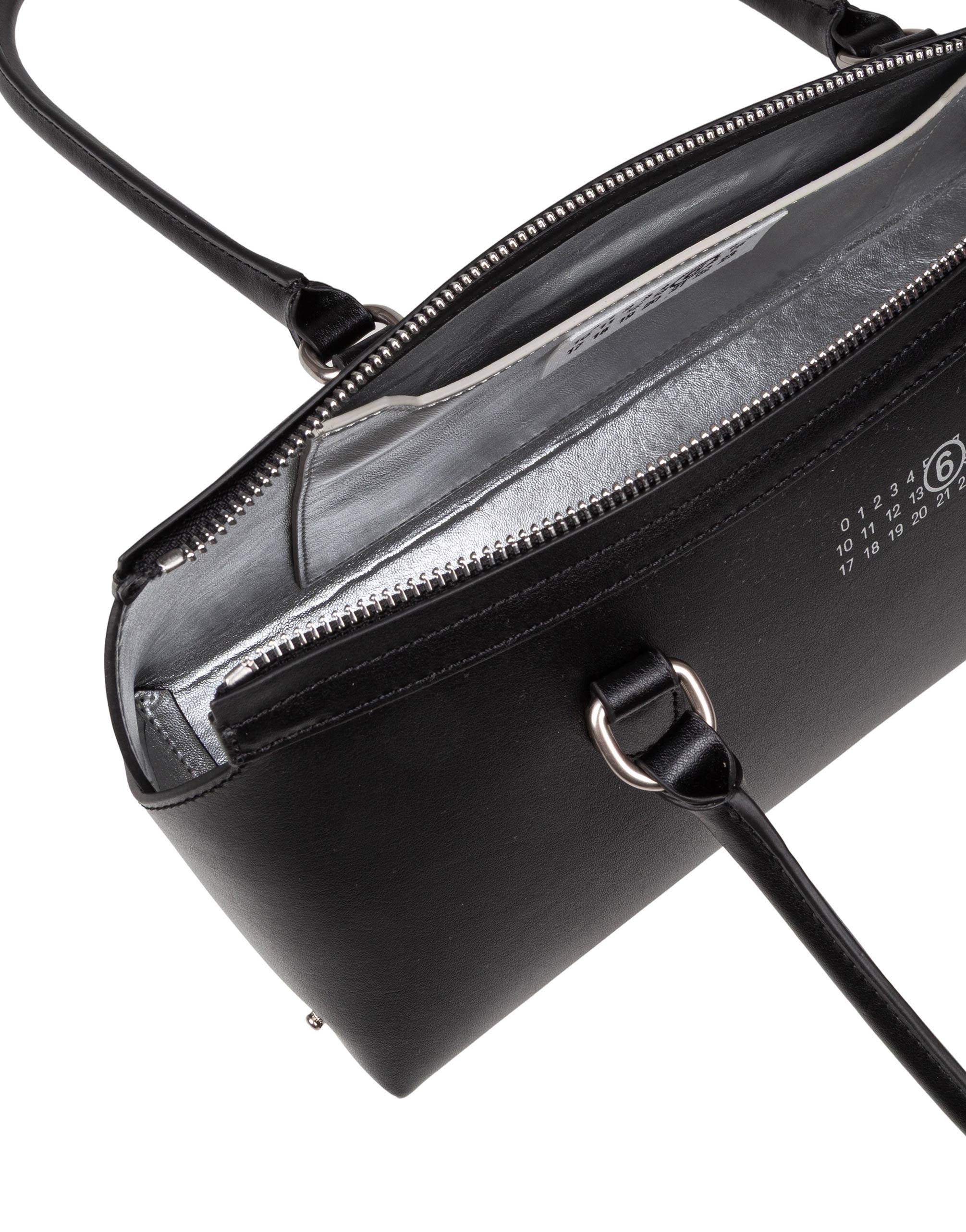 MM6 BORSA A SPALLA BAULETTO IN PELLE COLORE NERO