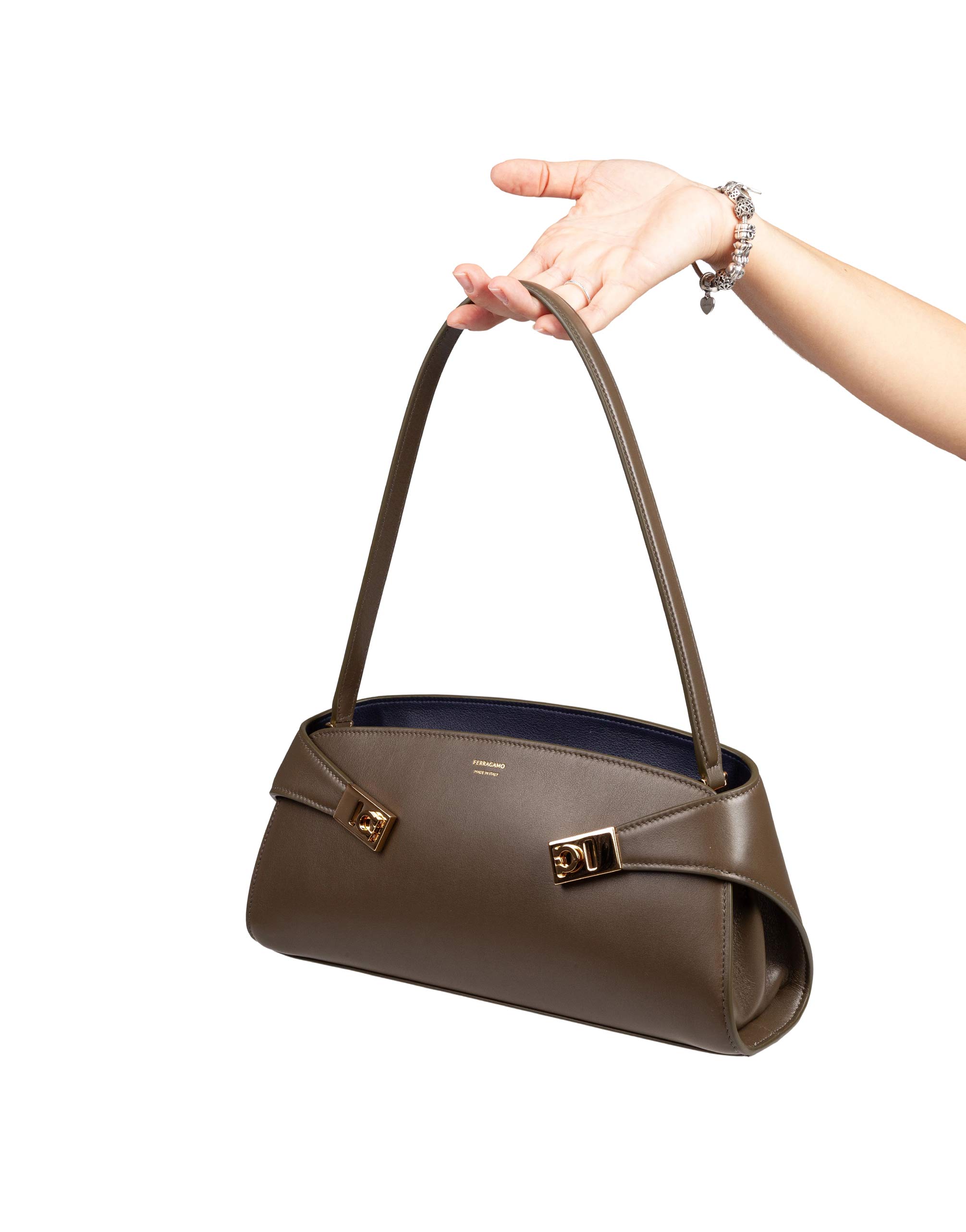 FERRAGAMO BORSA A SPALLA HUG IN PELLE OLIVA