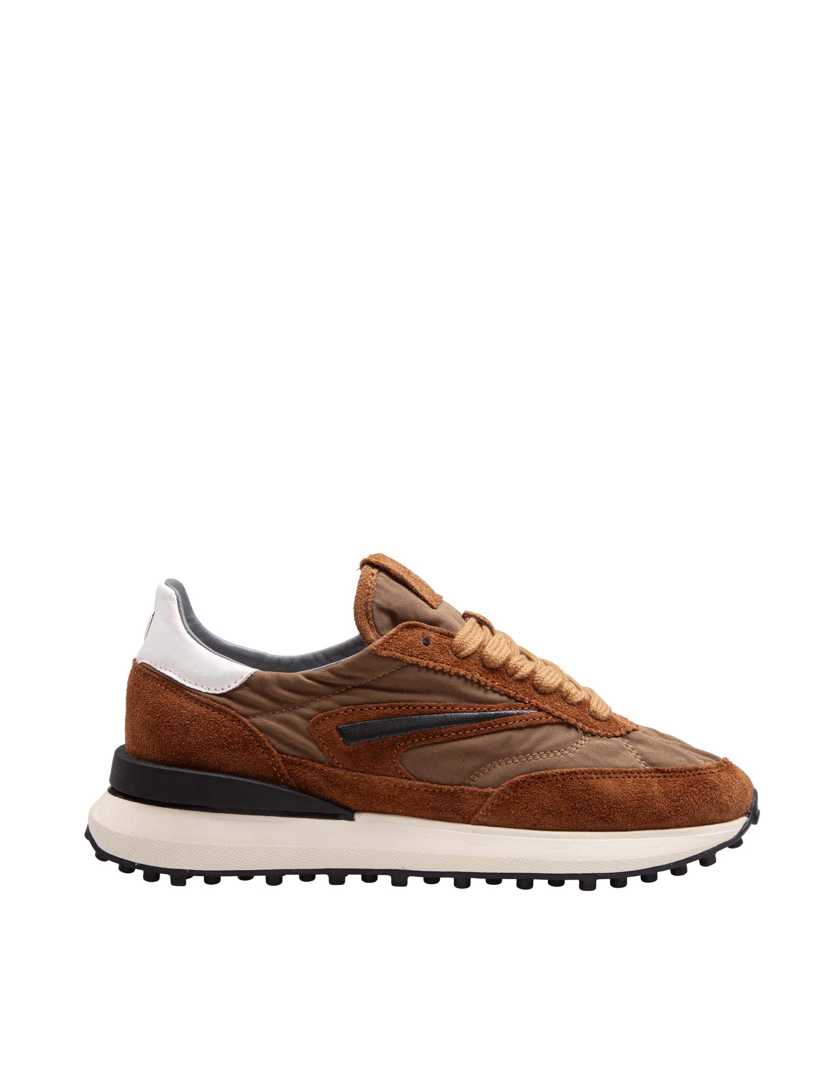 D.A.T.E. RUNNING SNEAKER IN NYLON AND LEATHER SUEDE
