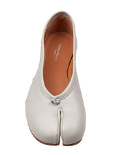 MAISON MARGIELA BALLERINA TABI IN PELLE COLORE GRIGIO CHIARO