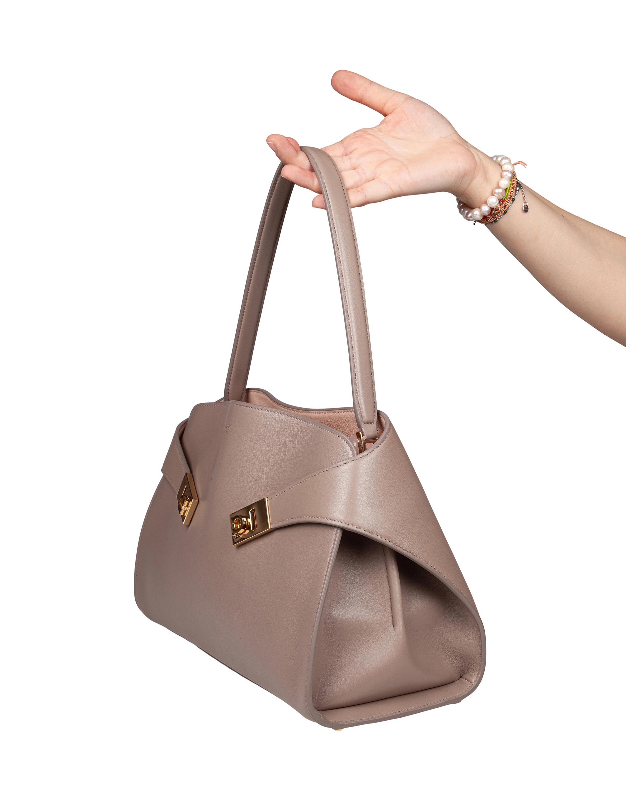 FERRAGAMO HUG SH S SHOULDER BAG IN TAUPE